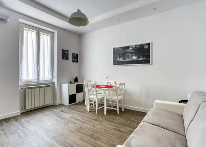 Apartament Appio Near Metro A By Rhr *