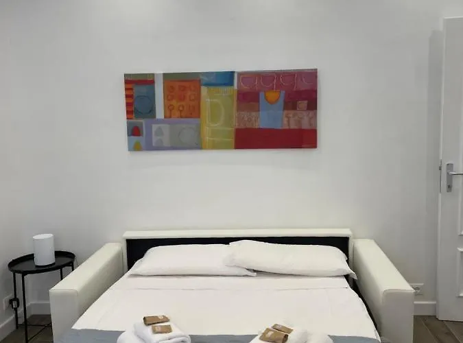 Apartament Appio Near Metro A By Rhr *